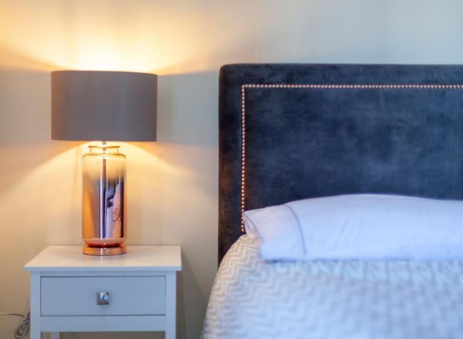 Thames View Apartment, Imperial Wharf Лондон Екстериор снимка
