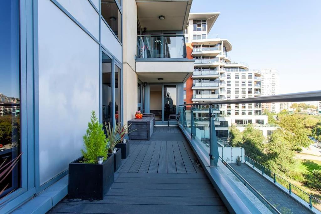 Thames View Apartment, Imperial Wharf Лондон Екстериор снимка