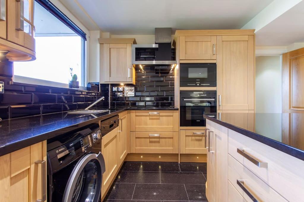 Thames View Apartment, Imperial Wharf Лондон Екстериор снимка
