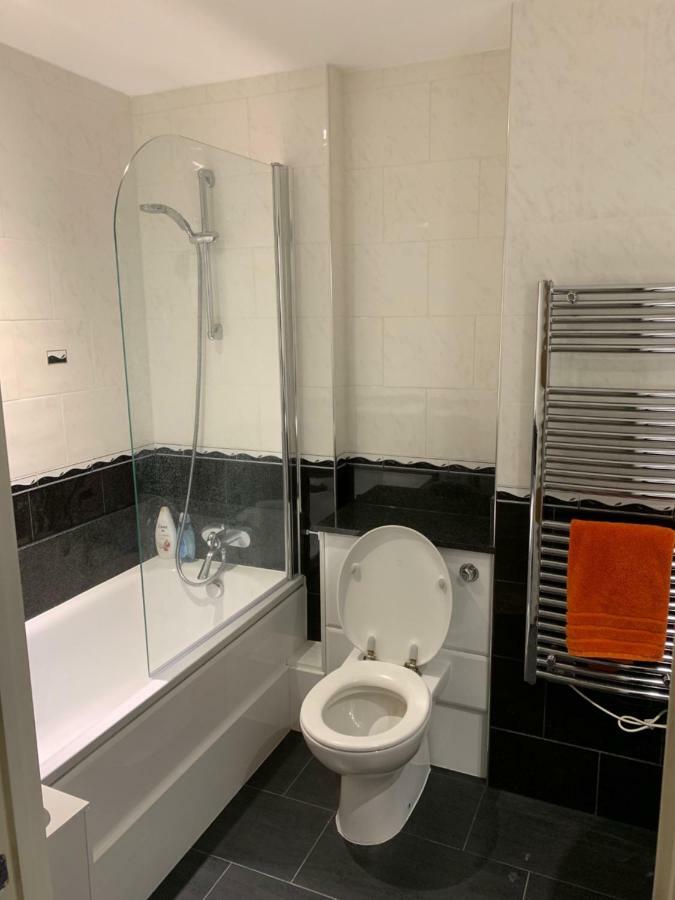 Thames View Apartment, Imperial Wharf Лондон Екстериор снимка